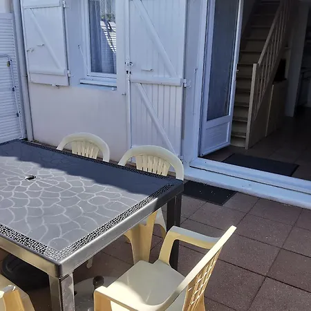 Pavillon T2 + Mezzanine A La Tranche-sur-mer Avec Acces Piscine & Parking - Fr-1-194-439 La Tranche-sur-Mer