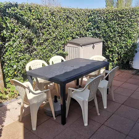 Pavillon T2 + Mezzanine A Avec Acces Piscine & Parking - Fr-1-194-439