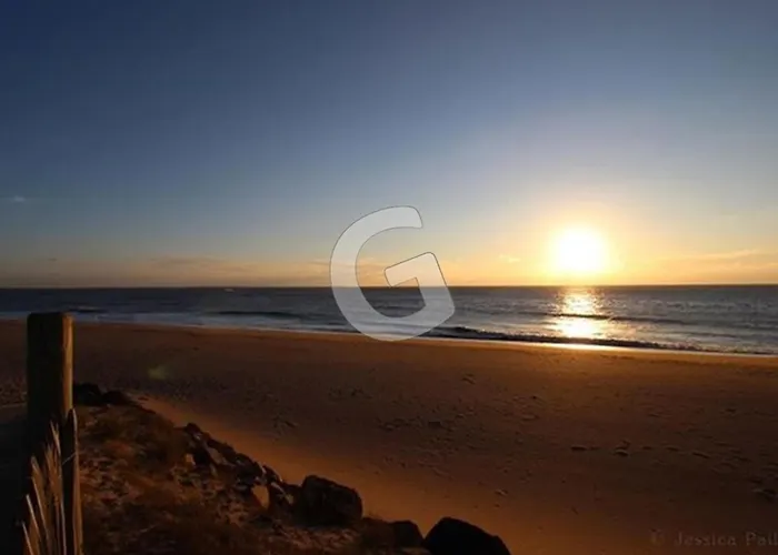 Pavillon T2 + Mezzanine A La Tranche-sur-mer Avec Acces Piscine & Parking - Fr-1-194-439